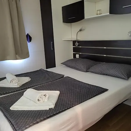 #617 Status Relax Dezela Ex 429 בית נופש
