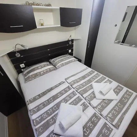 #617 Status Relax Dezela Ex 429 בית נופש *